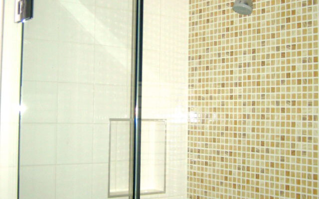 Glass shower screen by Dynamic Glass Melbourne